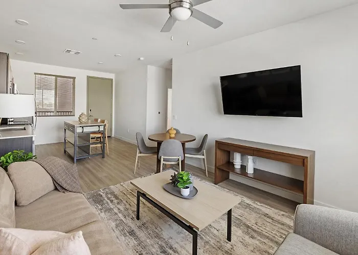Landing Spectacular 1bd Yoga Gym